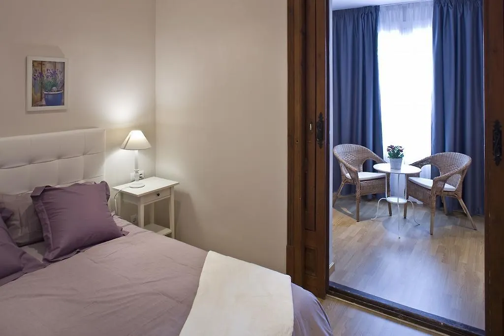 Flateli Pelayo H1 Apartment